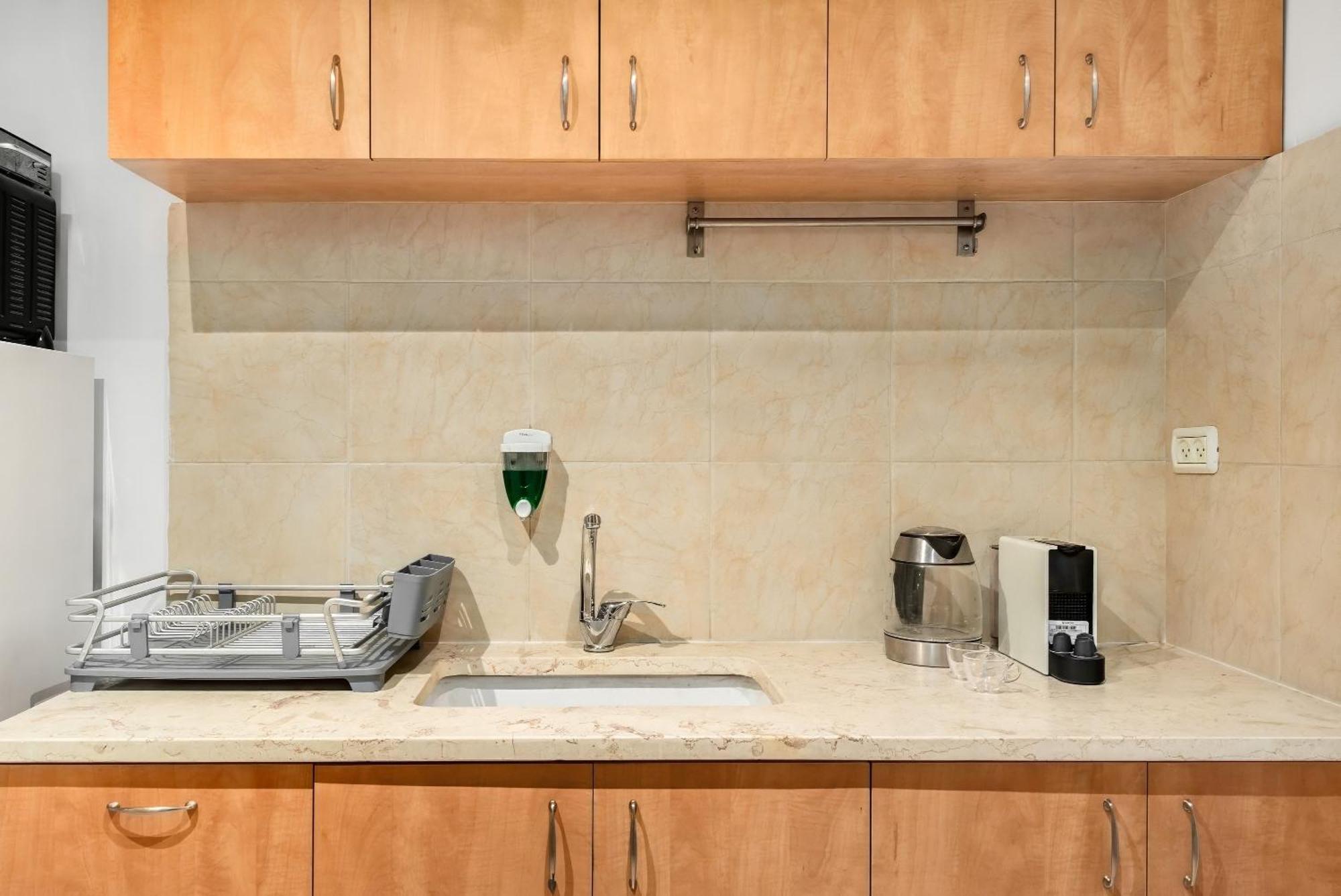 One Tlv Khách sạn hẻo lánh
