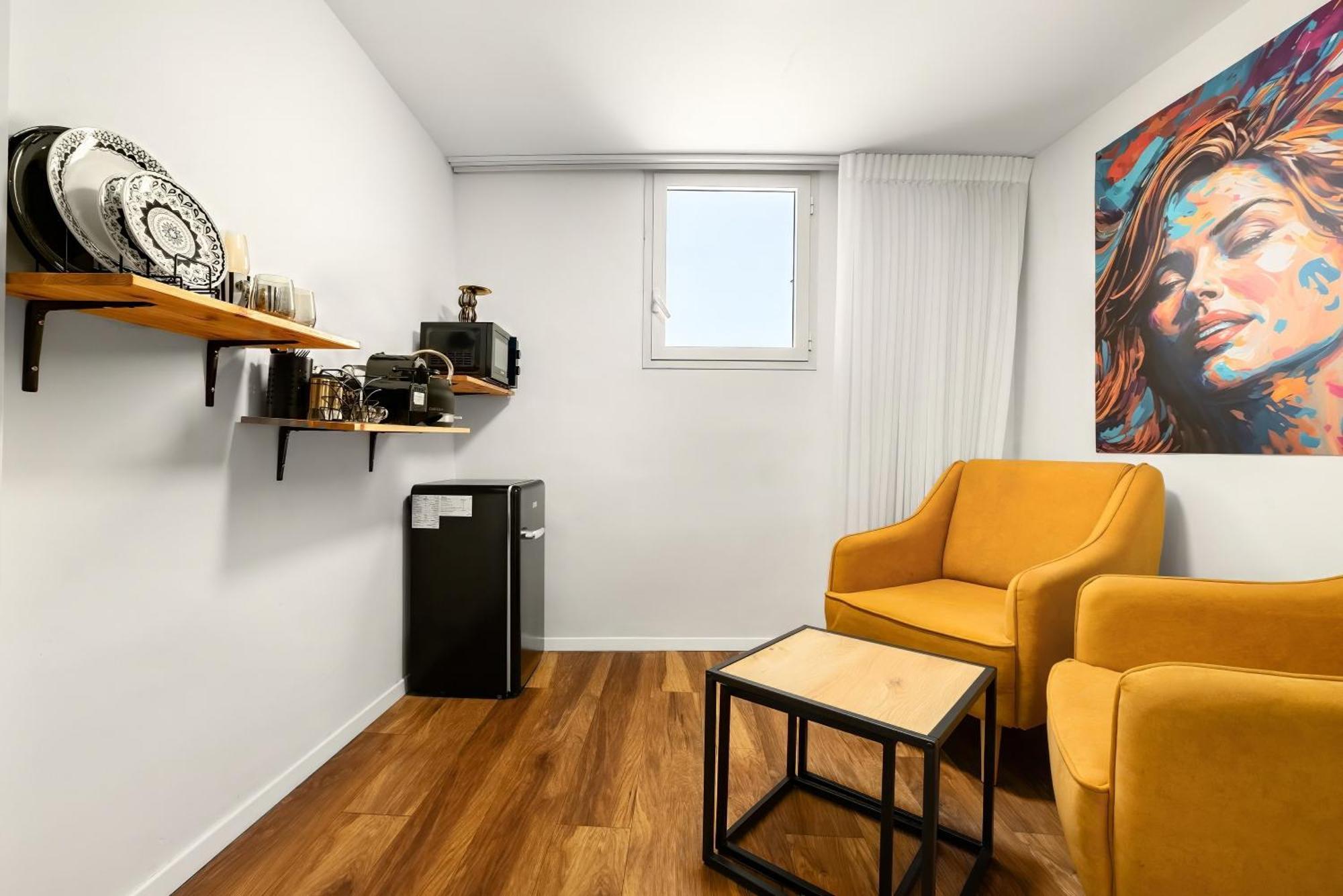 One Tlv Khách sạn hẻo lánh 2*